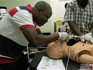 ACLS training artsen 2011, intubatie.JPG